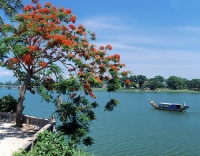 Sông Hương lọt vào Top điểm đến hấp dẫn của Việt Nam