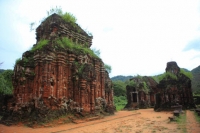 Vẻ đẹp bí ẩn của khu thánh địa lâu đời nhất Việt Nam